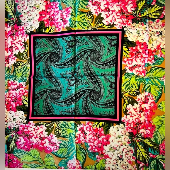 OSCAR De La RENTA  Silk Scarf “Gold Collection” LOOK GOOD…FEEL BETTER - Picture 7 of 9